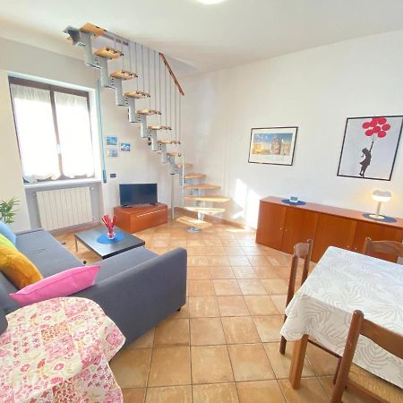 La Discografica, Elegante E Spaziosa Per Gruppi Apartment Trezzano Rosa ภายนอก รูปภาพ